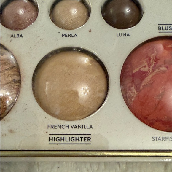 Laura Geller The Best of the Best Palette - Picture 7 of 9